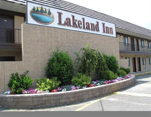 Lakeland Inn - Bohemia Zewnętrze zdjęcie